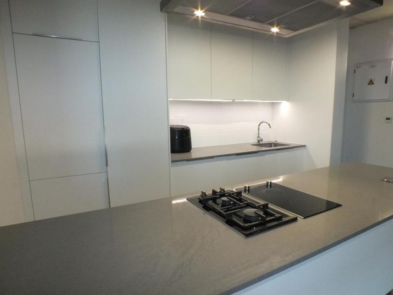 To Let 1 Bedroom Property for Rent in Devonbosch Precinct Western Cape